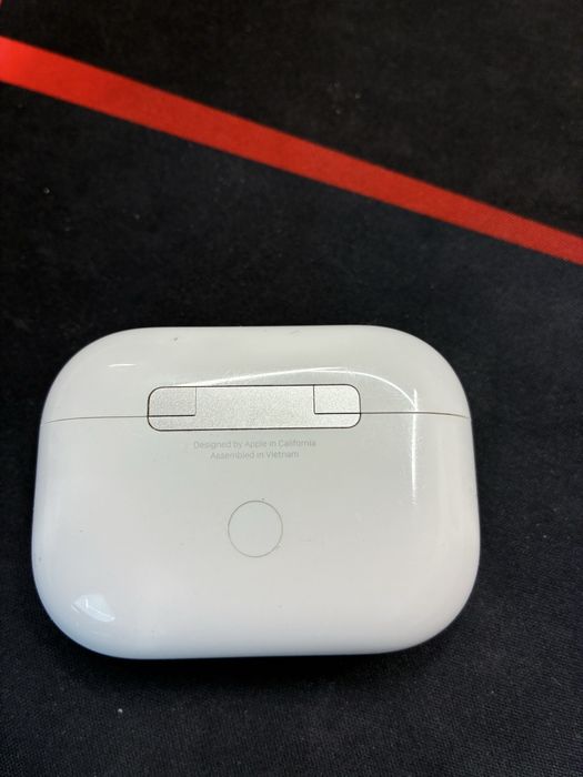 Airpods 2 PRO cu carcasa Magsafe (USB-C) in garantie eMag