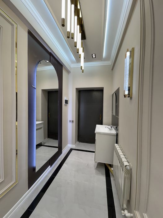 Urganch sh evro 2 xonali kvartira sotiladi.