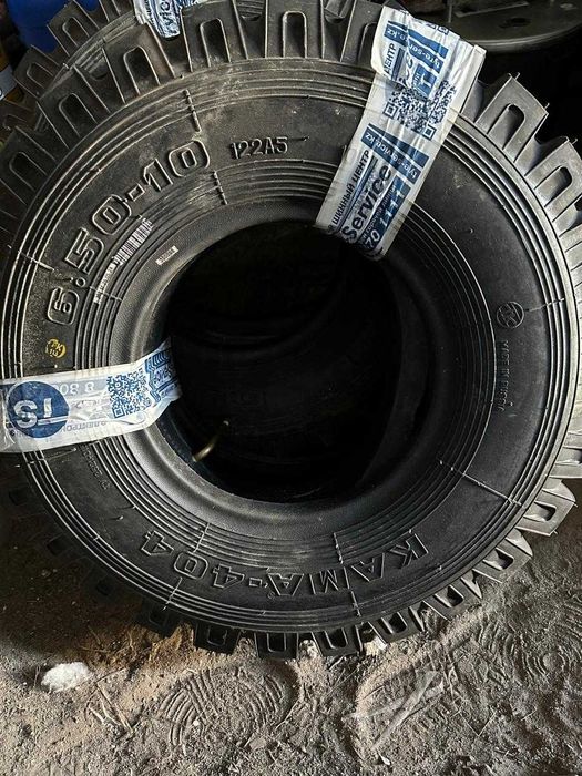 Продам шины на вилочный погрузчик (кара)