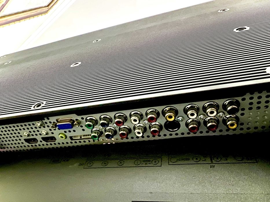 Плазменный телевизор Philips 37pfl7422 37''