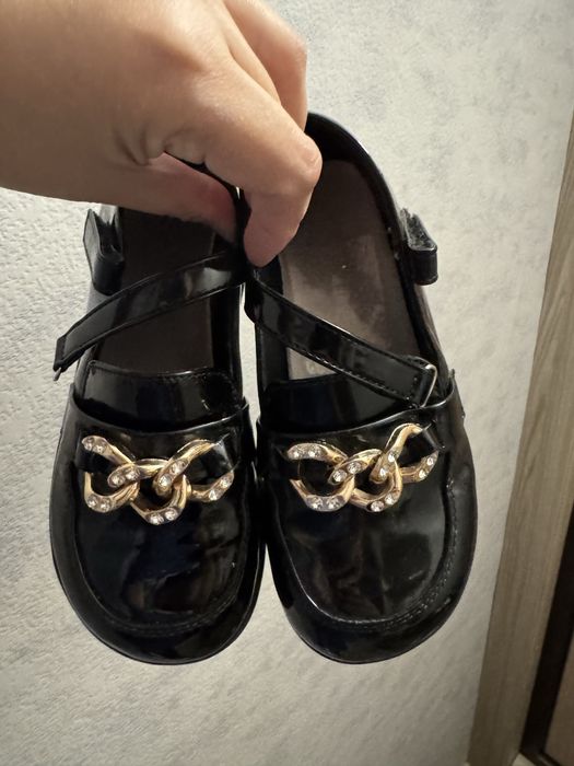 Туфли для девочки лаковые