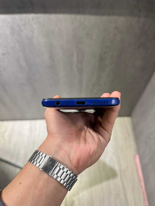 Смартфон Xiaomi Redmi 8 (32GB синий)