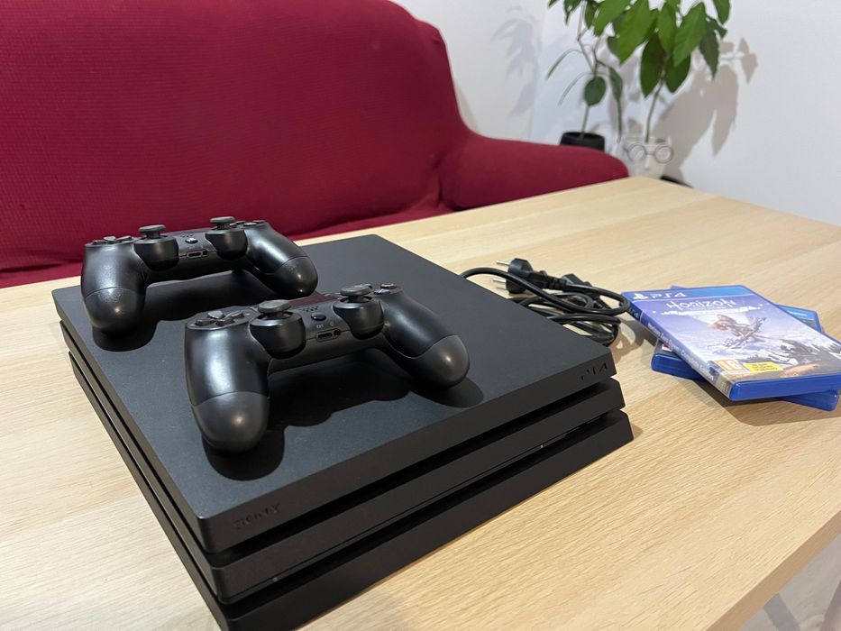 Playstation 4 Pro, 1TB
