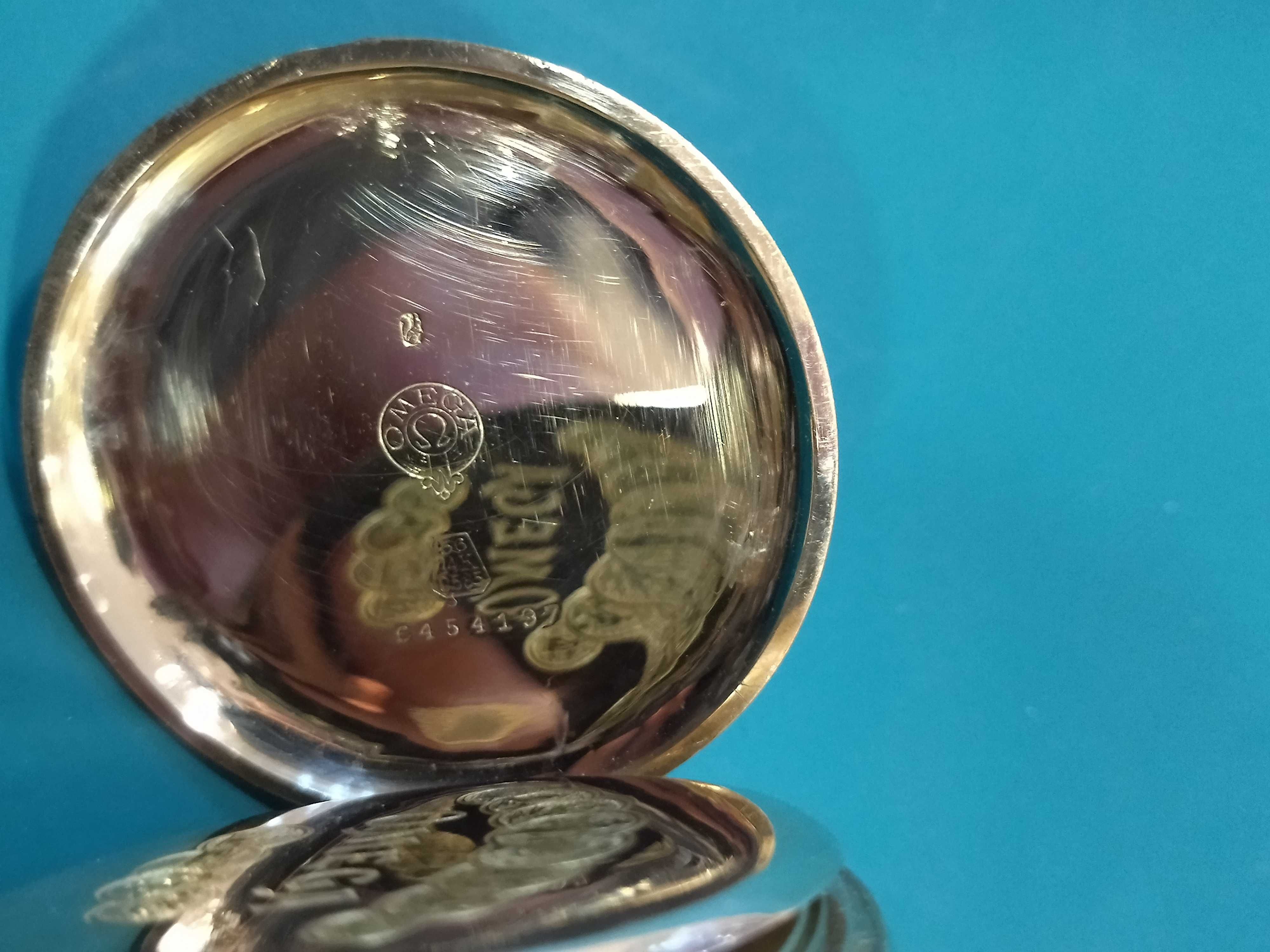Omega,  джобен 1920 златен.