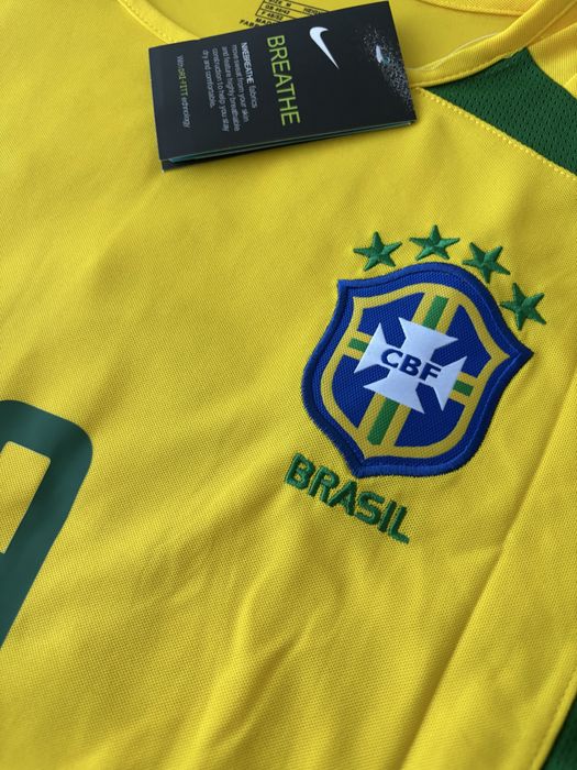 Brazil 2002 Home Kit (M) / RONALDO 9