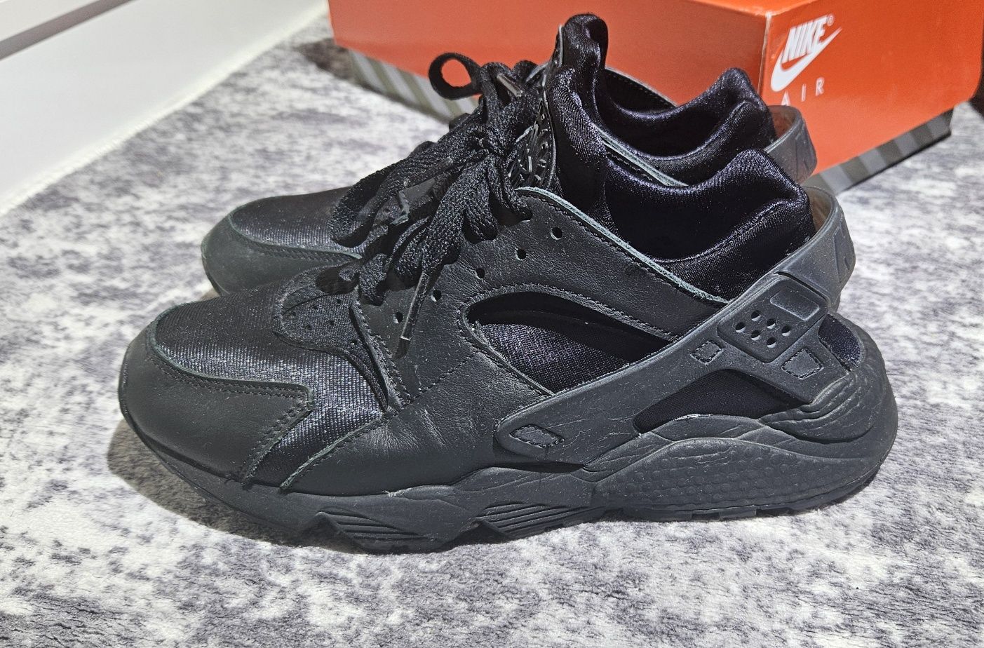 Nike Huarache 38.5 н.