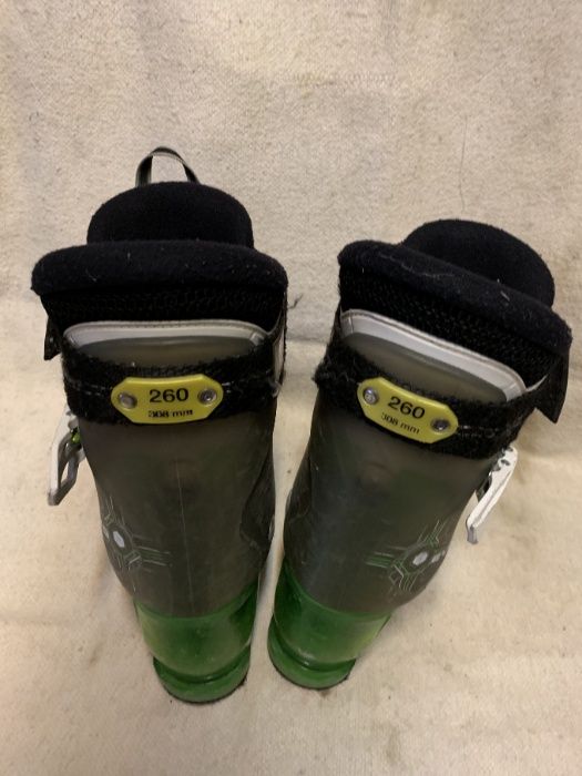 Clapari ski schi Rossignol EVO marime EUR:40 Mondo:26 308mm 3clape