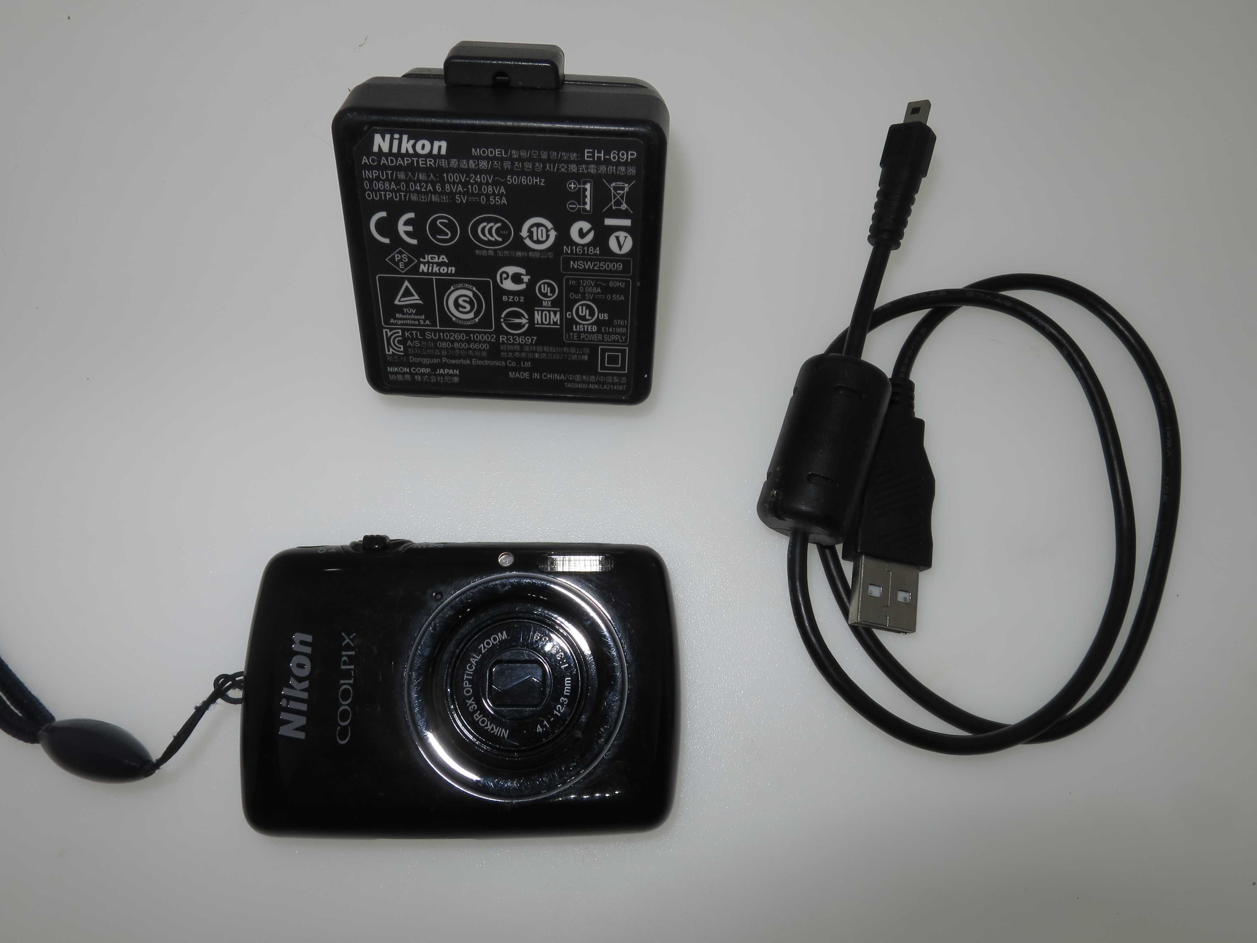 Nikon Coolpix S01 ултра компактен мини фотоапарат цифрова камера