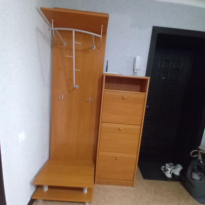 Продается прихожая б/у в отличном состоянии.