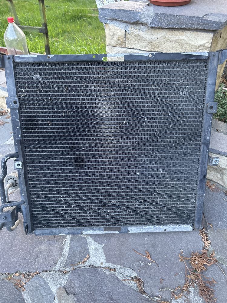 Vând radiator Climă e36