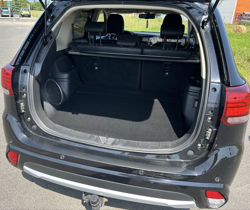 Mitsubishi Outlander 2.0 hibrid plug in