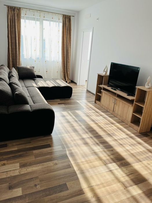 Două camere de închiriat zona centra incepand 01 ianuarie !