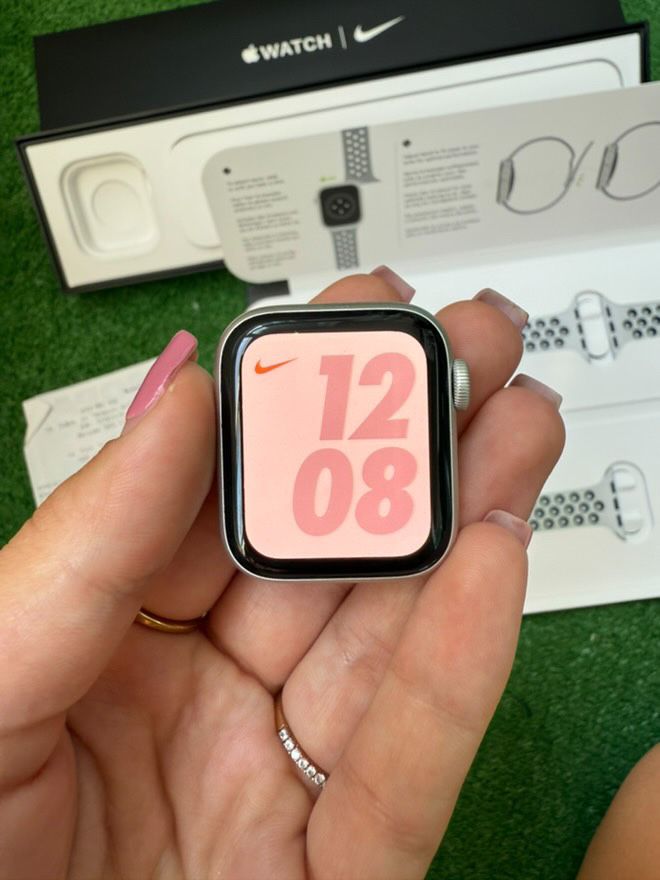 Apple Watch Nike SE, 40mm