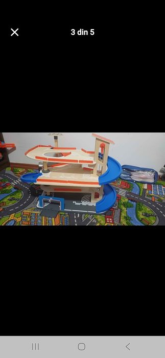 Parcare masinute cu 3 etaje!