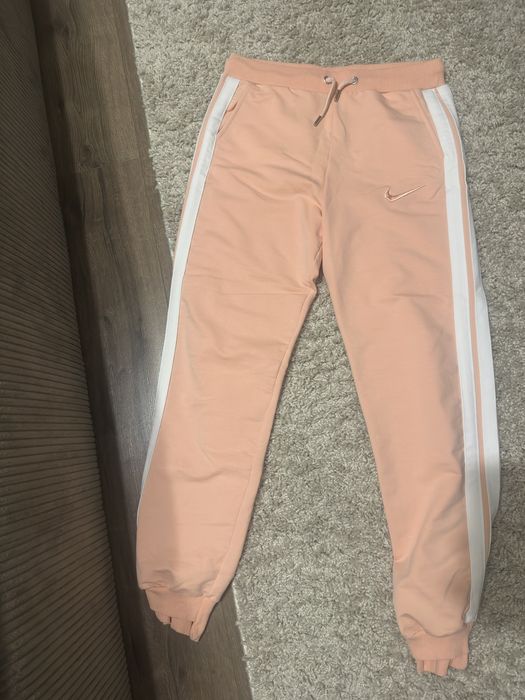 Женски  Анцузи и панталони