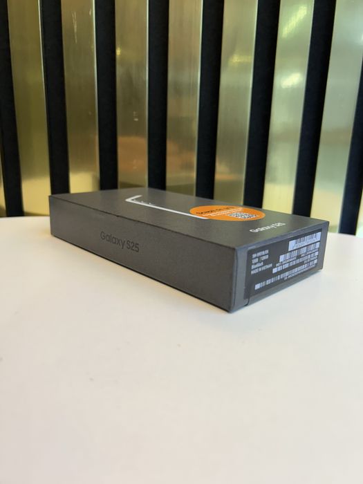Samsung S25 sigilat ,blue black ,128Gb