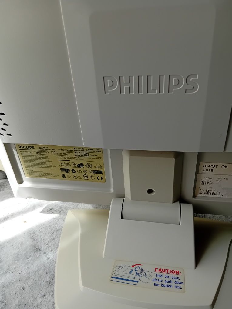 Monitor Phillips 17