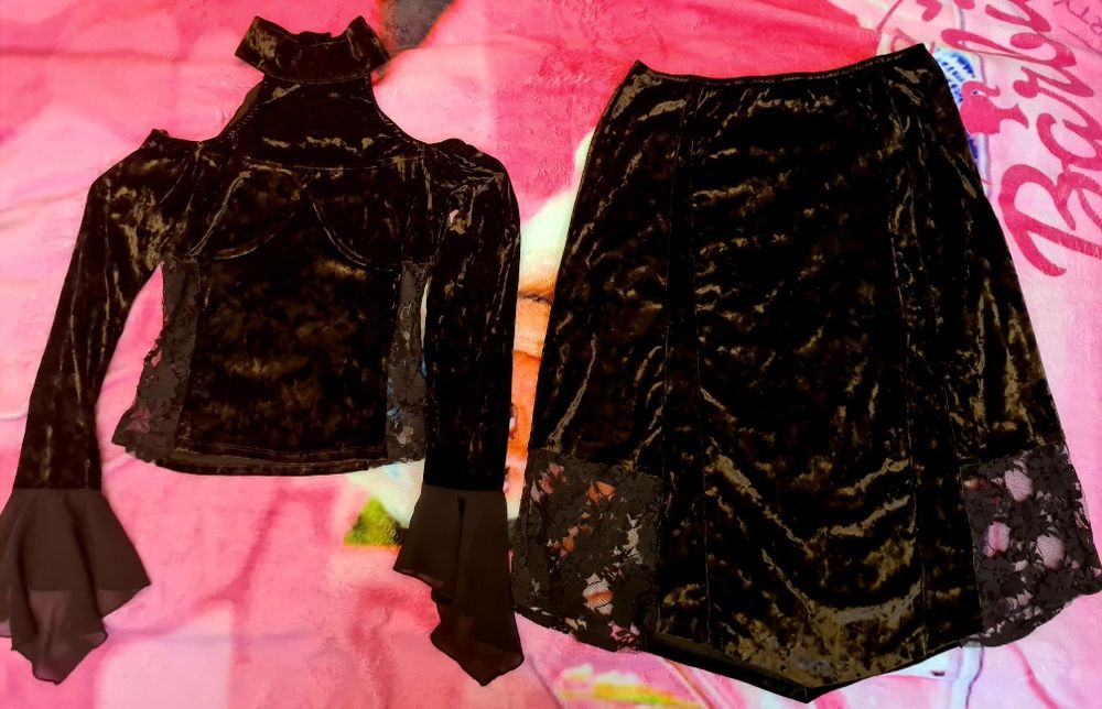 Продам новый женский костюм