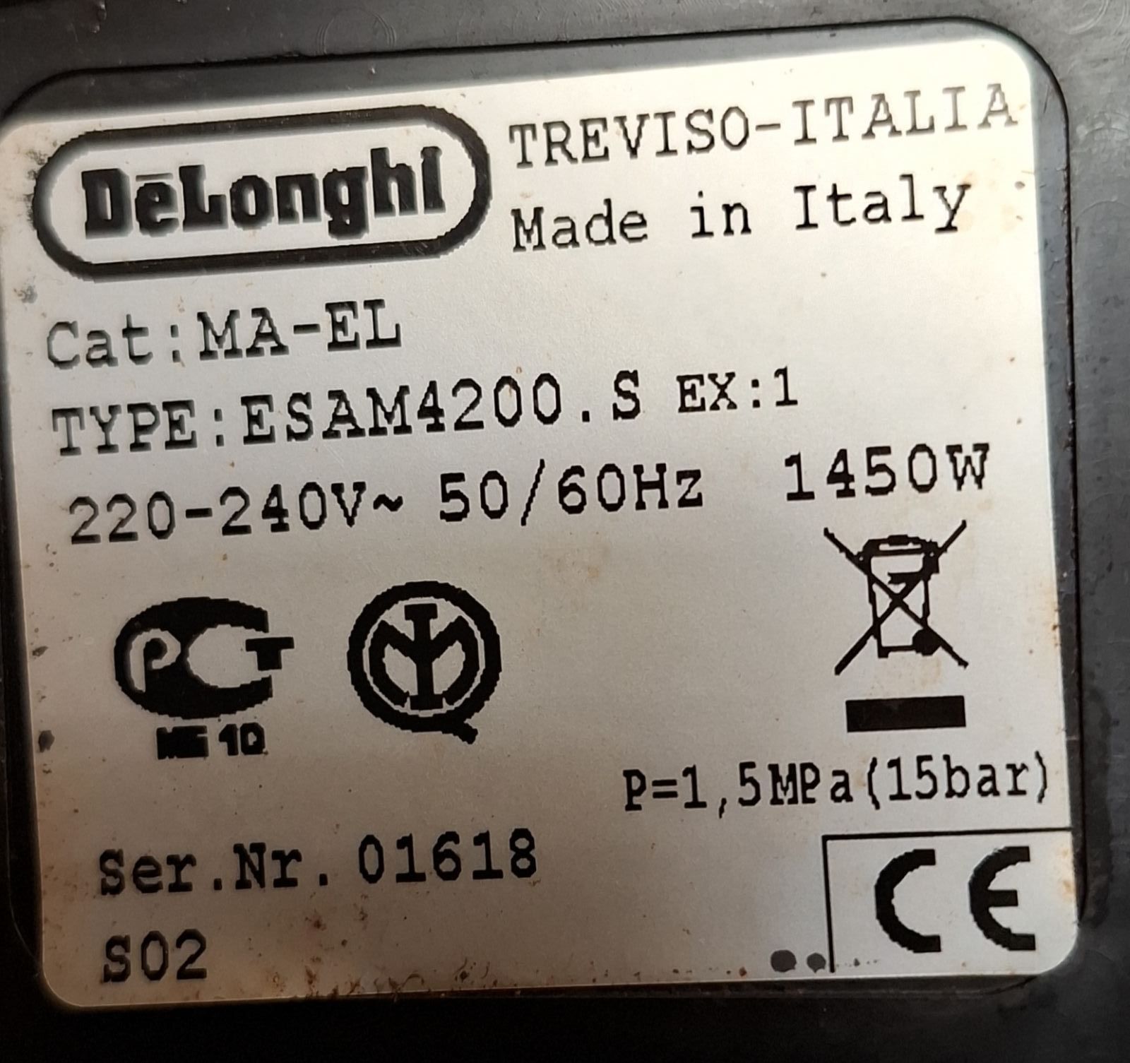 Автоматична Кафемашина DeLonghi Magnifica ESAM 4200.S