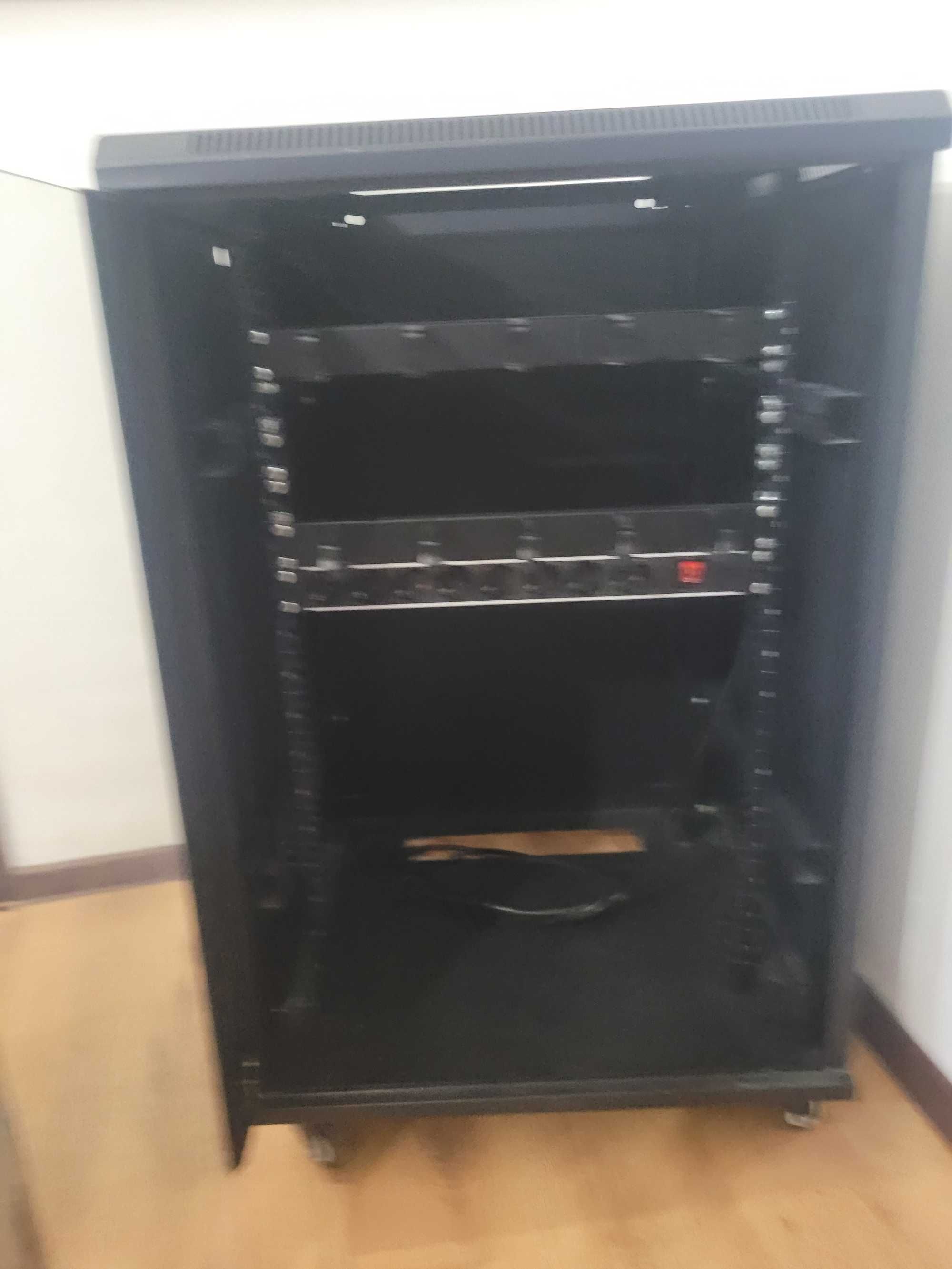 Cabinet rack negru de podea