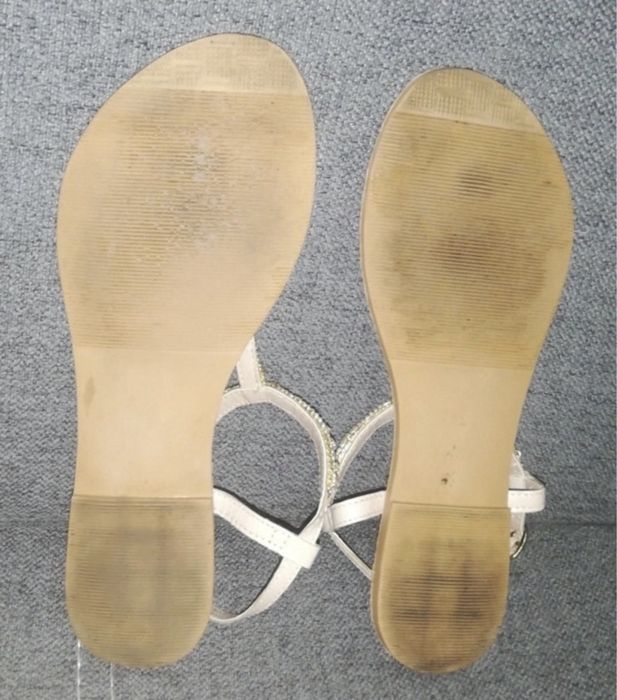 Sandale cu pietricele fara toc