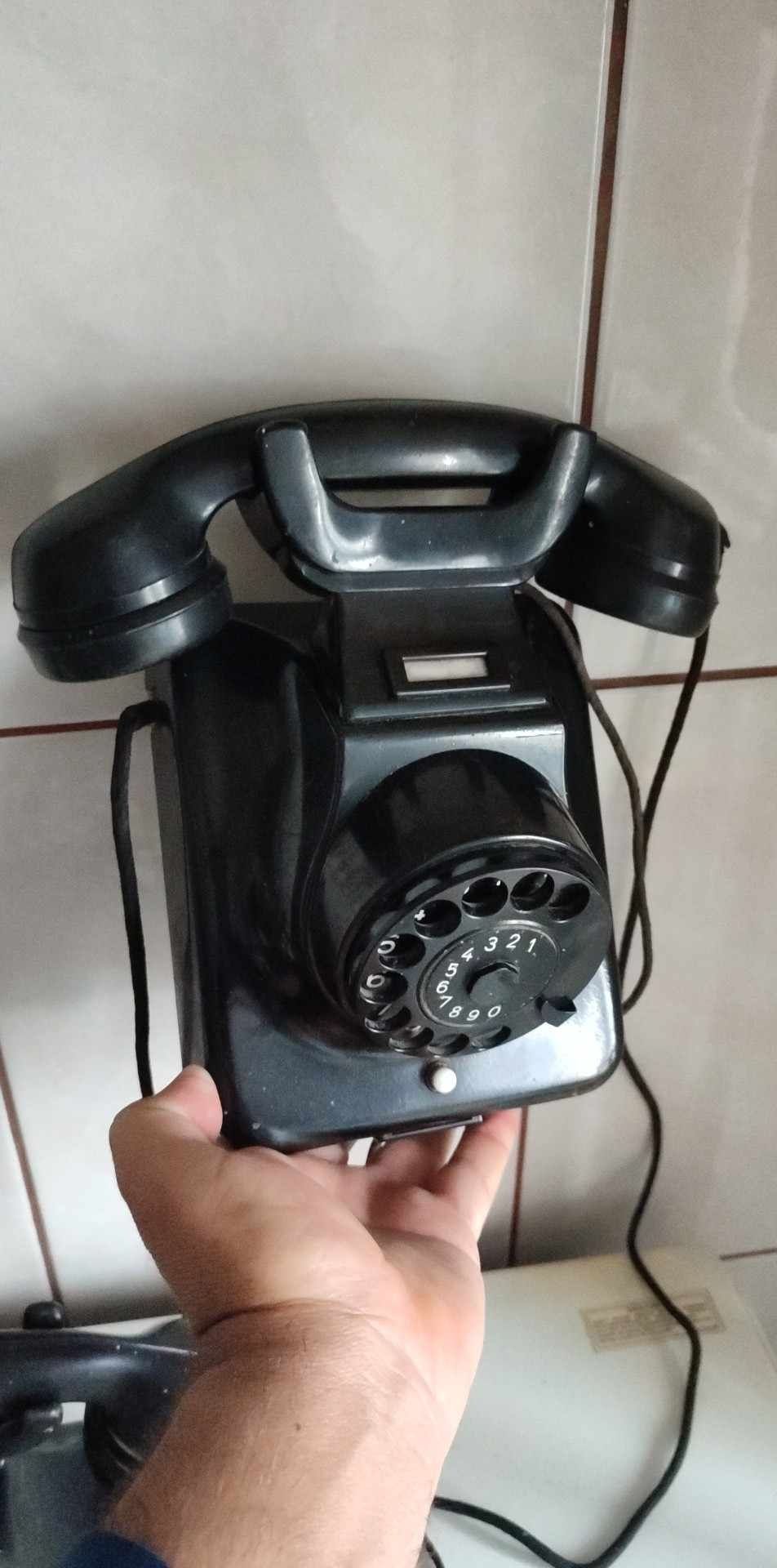 Telefoane vechi din bachelita