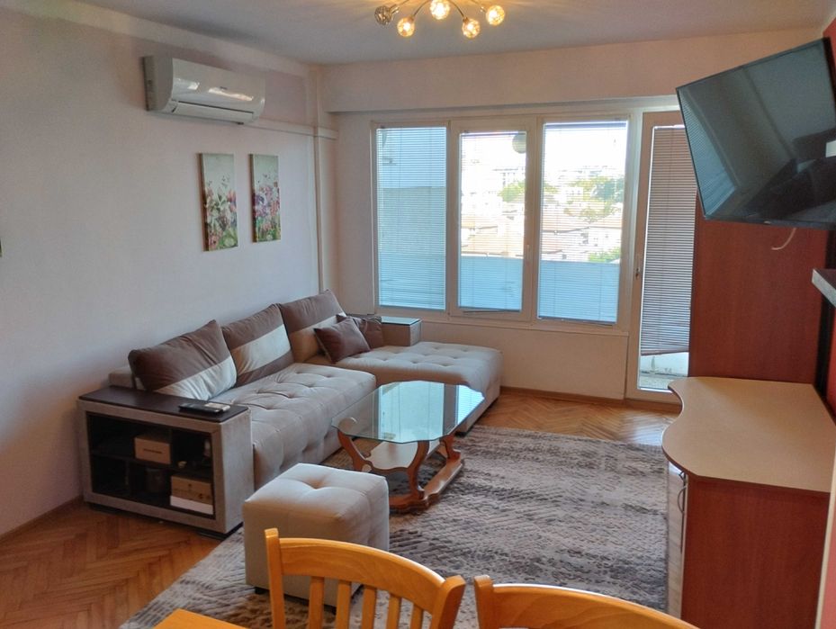 3-стаен апартамент, Базар Левски, дневен тракт + 2 спални, лукс
