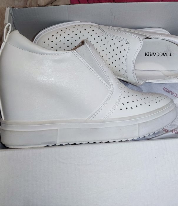 туфли на горке белые