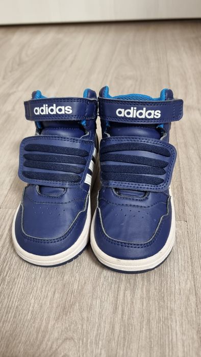 Adidași înalți Adidas