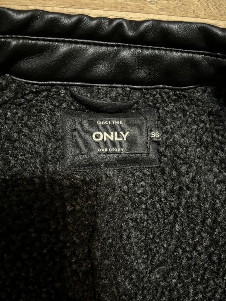Дамско яке Only. Размер 36