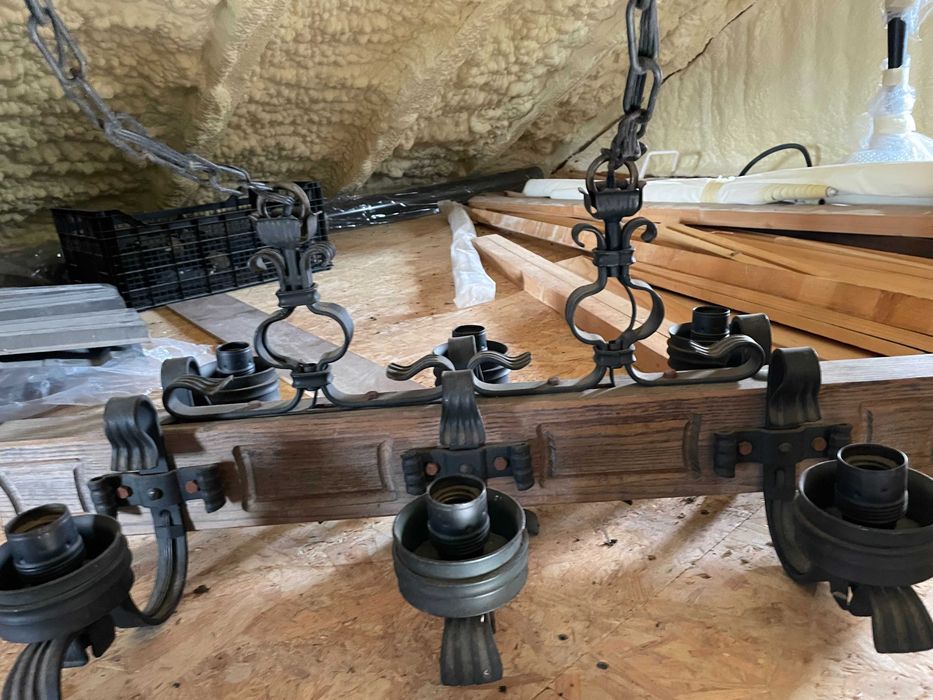 lustra , candelabru rustic vintage  cu 6 abajururi