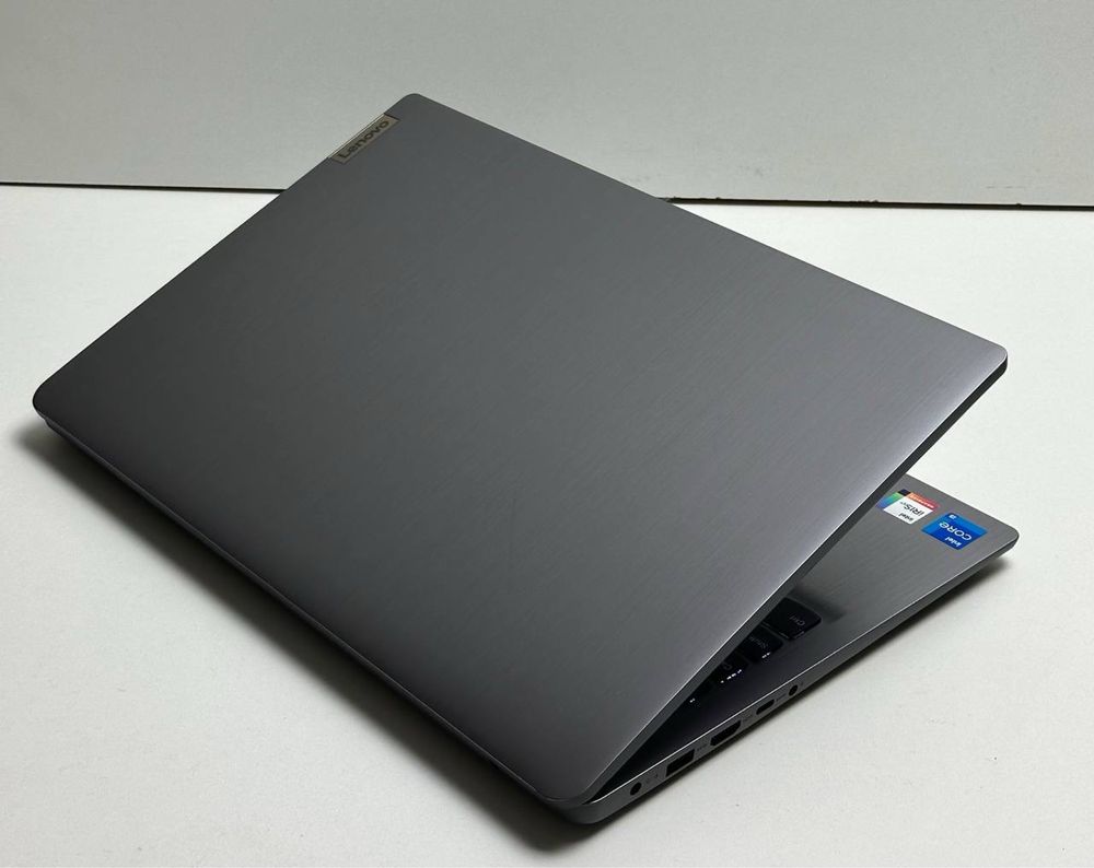 Lenovo sensorniy ekran Core i5 - 1135G7. Dasturchilar uchun maxsus