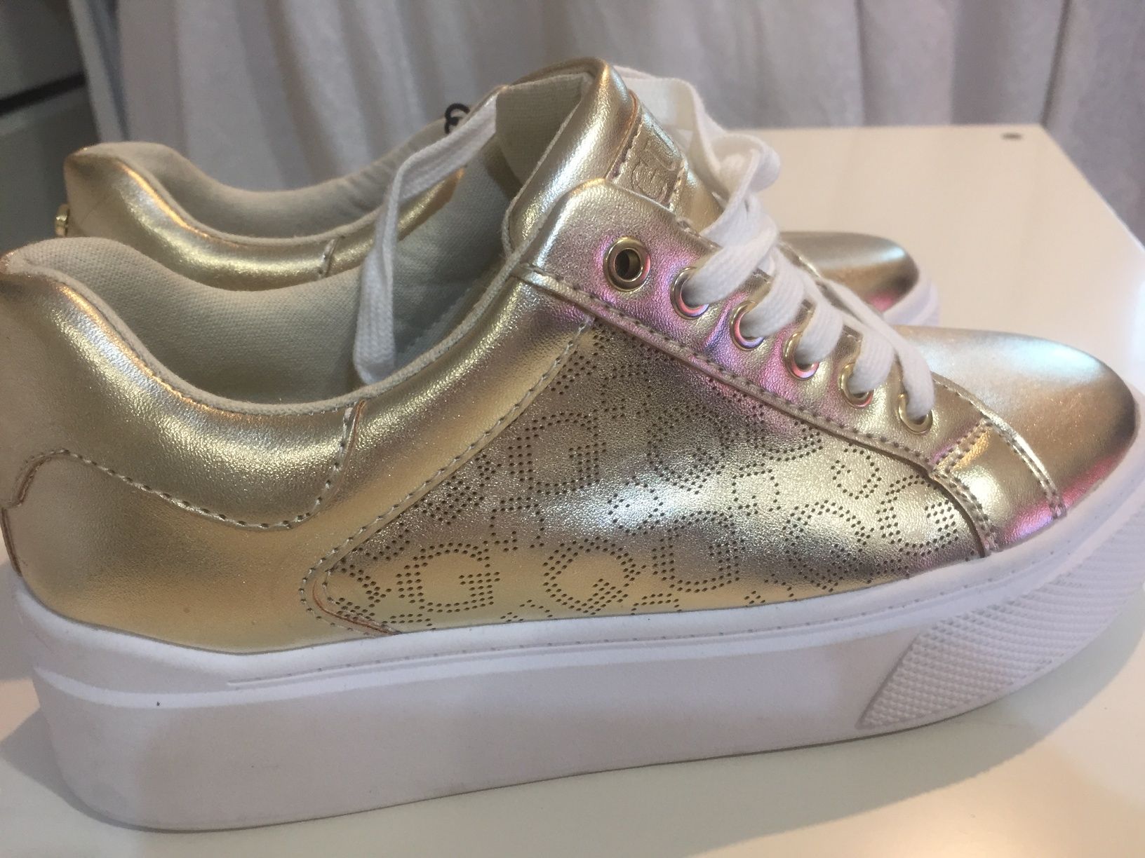 Sneakers GUESS Metalic Gold