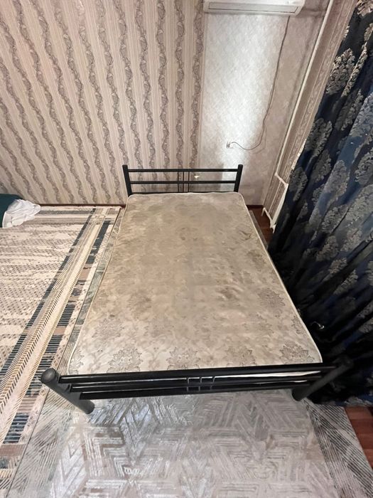 Продается каркас 2-х спальной кровати .