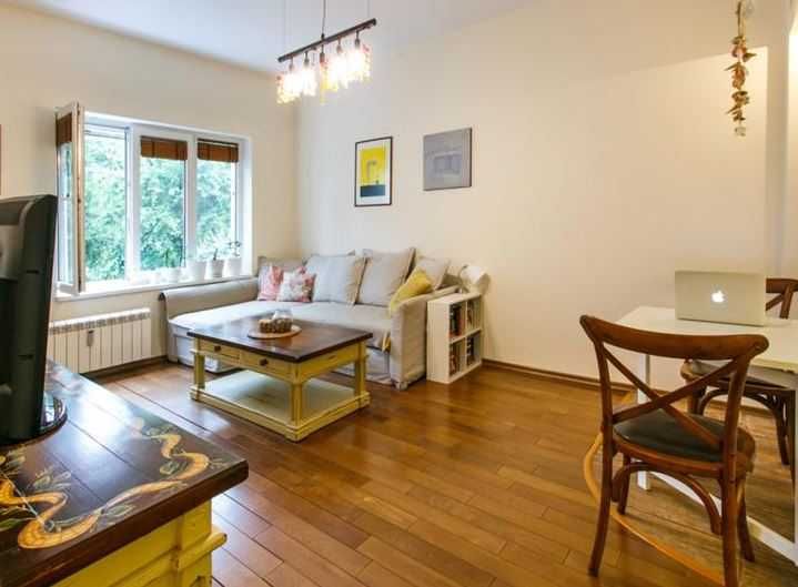 Двустаен апартамент в Център - НДК