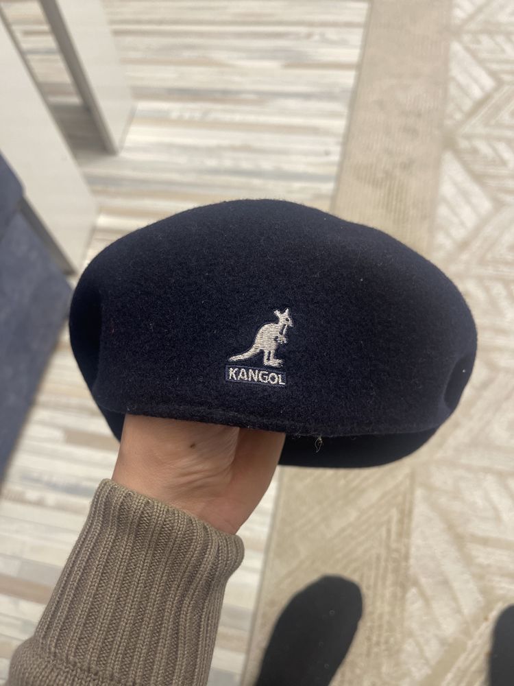 Kangol. Покупался в Сити молл Караганда