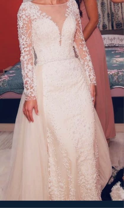 Rochie de mireasa cu trena detasabila
