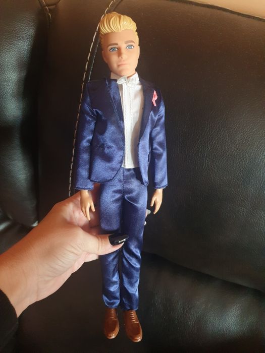 Barbie mire si mireasa noi