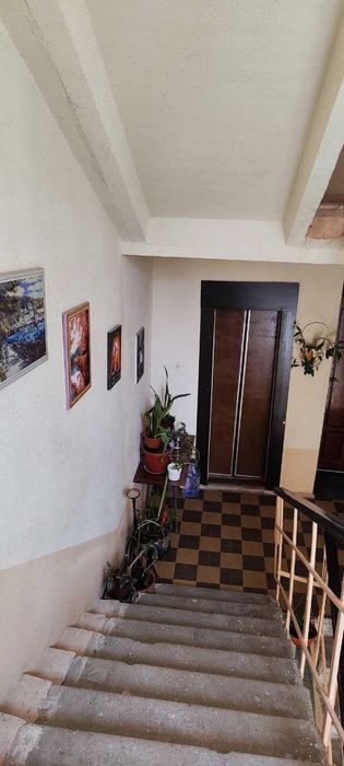 м.Х.Алимжана Дархан 3-комн 4/5 140 м² спецплан с лифтом без ремонта