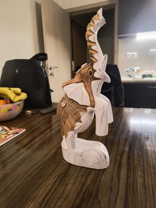 Дървена скулптура Слон