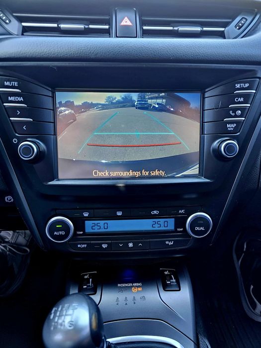 Toyota Avensis 2016