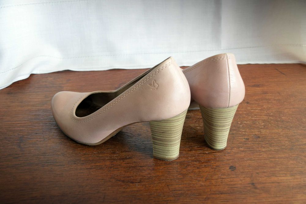 Pantofi nude din piele naturala 39-40