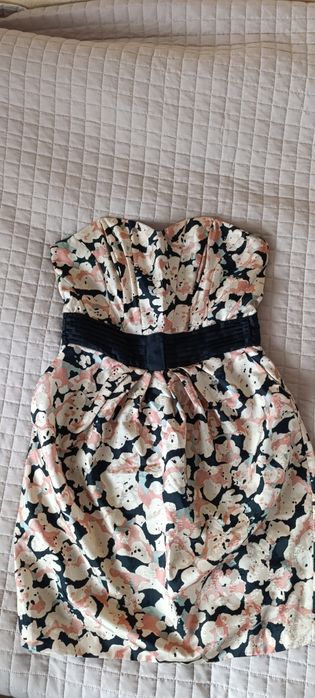 Официална рокля с бюстие