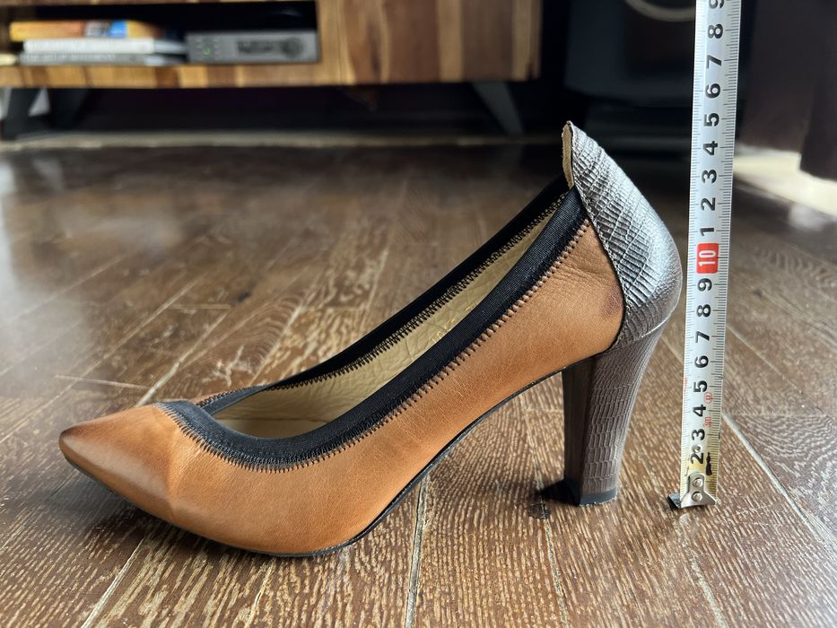 Дамски обувки GiAnni 38 номер, цвят коняк
