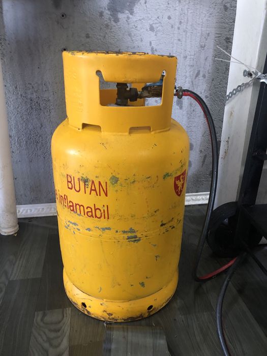 Vand butelii goale