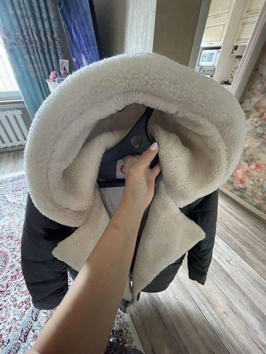 Прддам куртку зимнюю