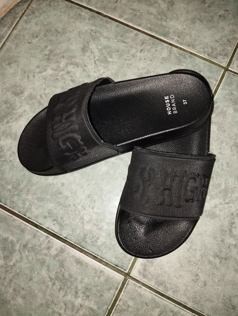 Papuci damă negri