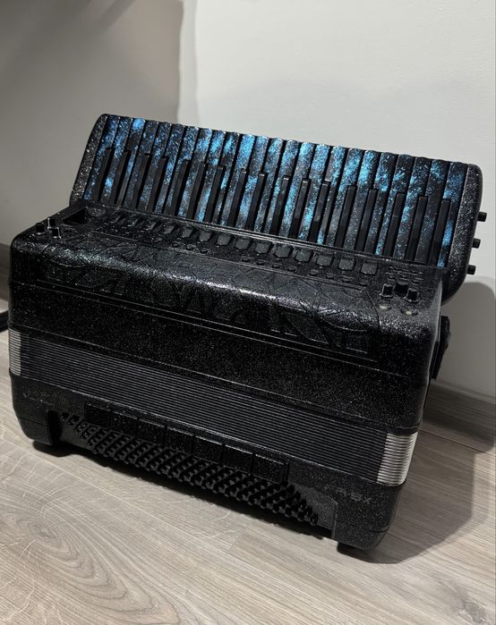 Vând Roland fr8x unicat