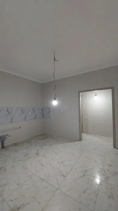Сотувга 1 хонали дюплекс квартира Эски Сергели, Дарё кочаси