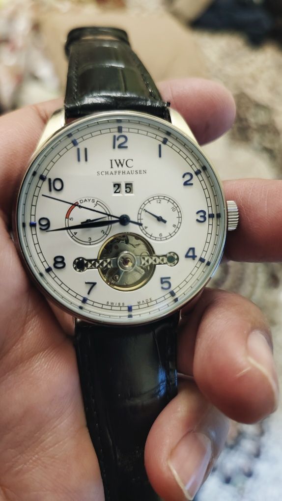 Швейцарские часы IWC Tourbillon механика самозвод. Куплен из Дубая